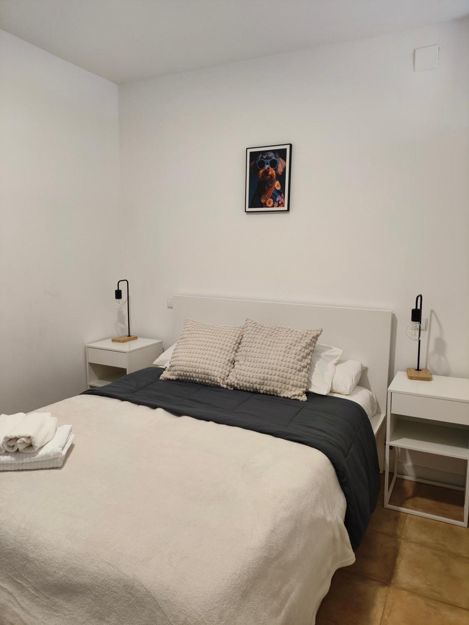 Centro Capital Wizink Feria Bernabeu Aeropuerto Appartement Madrid Buitenkant foto